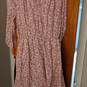 Dress women's small 100% viscose
